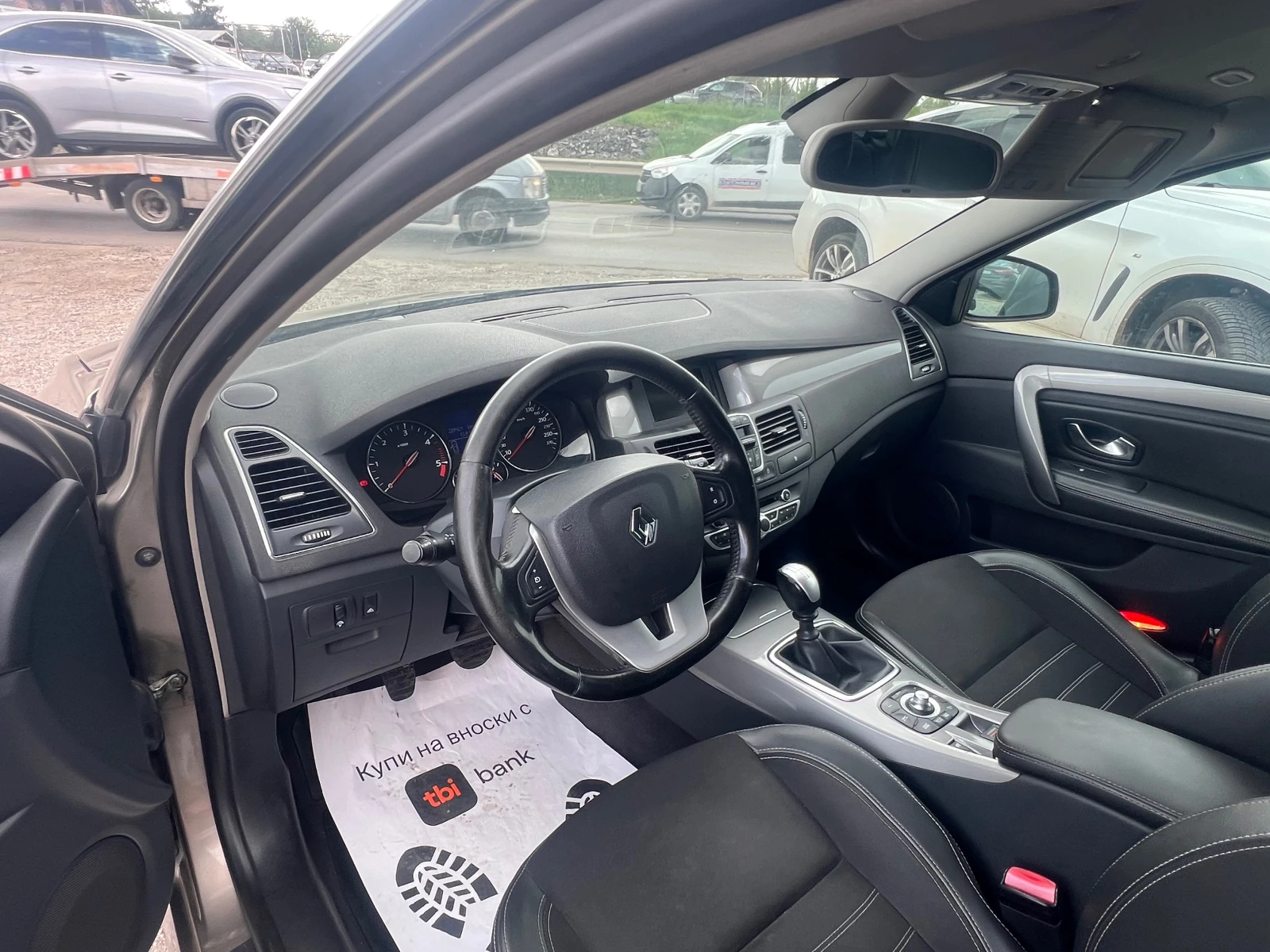 Renault Laguna, снимка 13 - Автомобили и джипове - 54509134