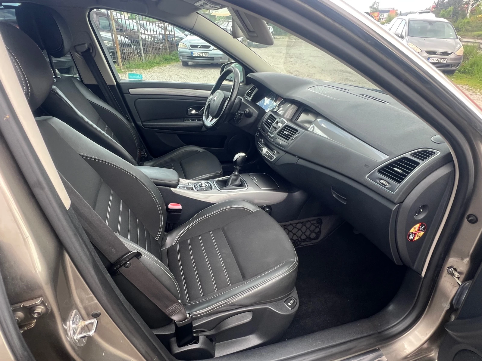 Renault Laguna, снимка 11 - Автомобили и джипове - 54509134