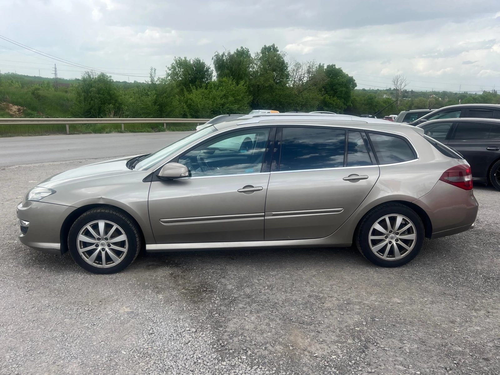 Renault Laguna, снимка 5 - Автомобили и джипове - 54509134