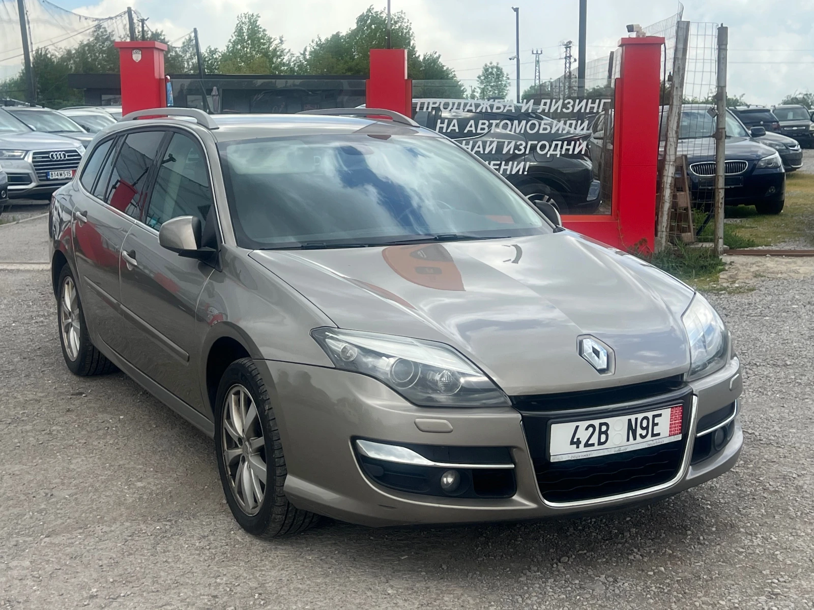 Renault Laguna, снимка 2 - Автомобили и джипове - 54509134