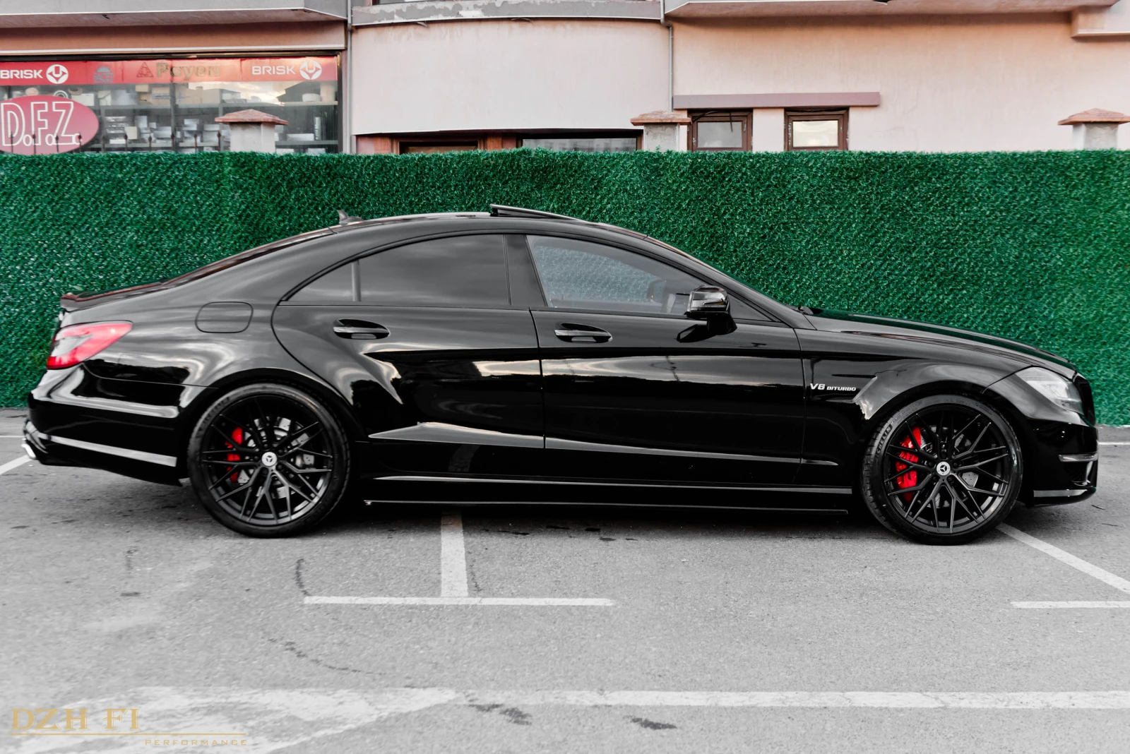 Mercedes-Benz CLS 63 AMG DISTRONIC/HARMAN/KARDON/ШИБЕДАХ/ПОДГРЕВ/ОБДУХВАНЕ, снимка 8 - Автомобили и джипове - 54943788