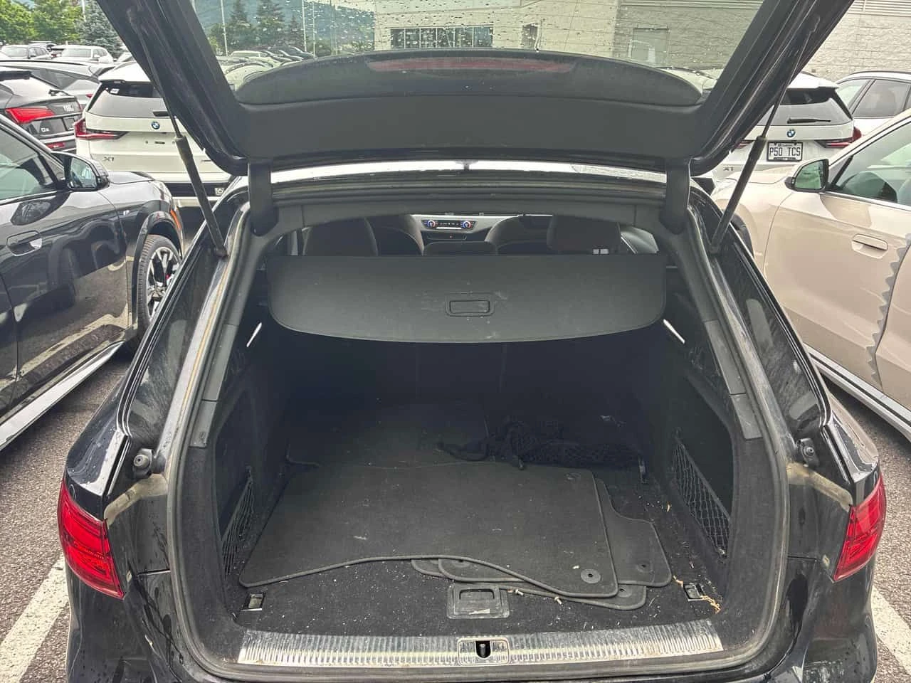 Audi A4 Allroad QUATTRO * ГЛАВНО ПРЕДСТАВИТЕЛСТВО НА BMW* , снимка 12 - Автомобили и джипове - 55255029