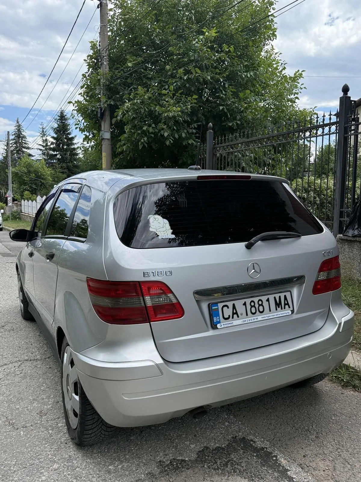 Mercedes-Benz B 180, снимка 2 - Автомобили и джипове - 55264870