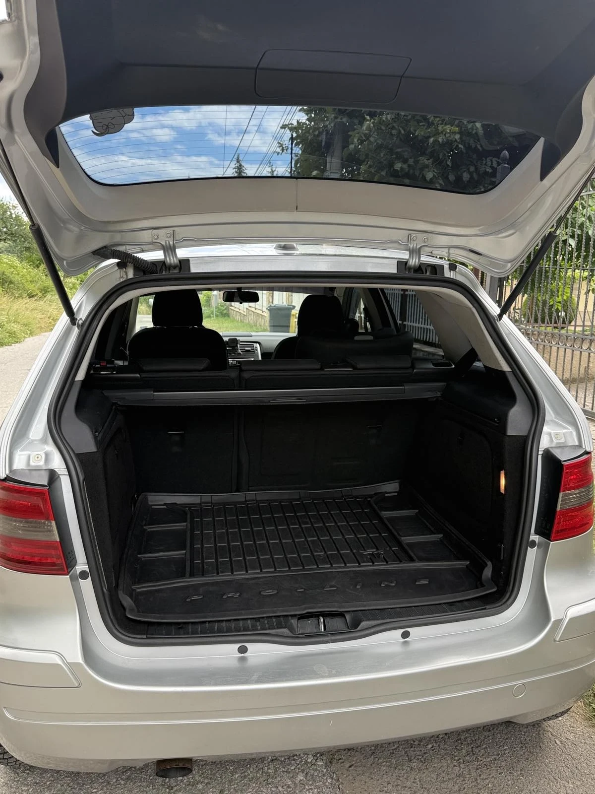 Mercedes-Benz B 180, снимка 10 - Автомобили и джипове - 55264870