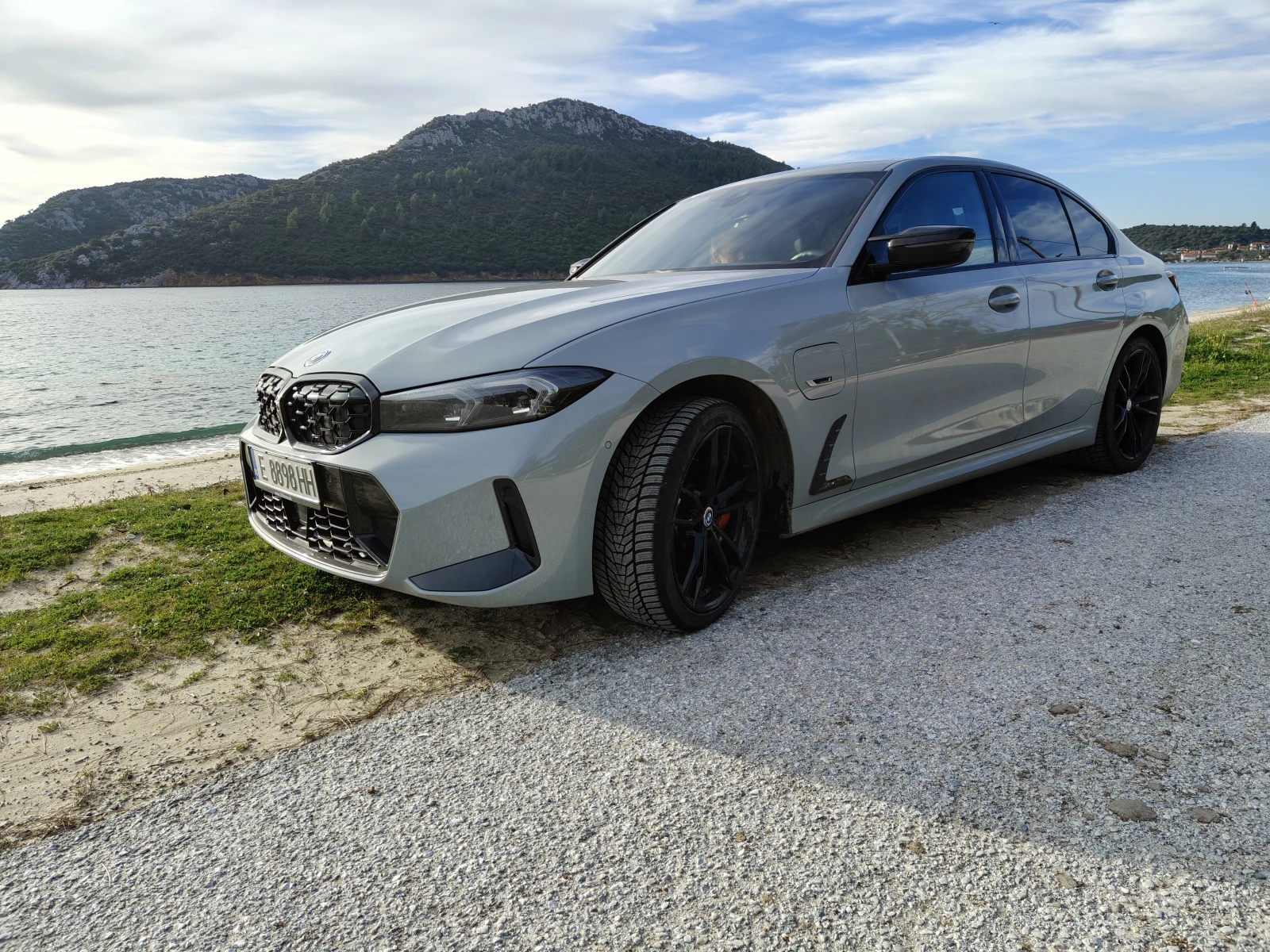 BMW 330 M Sport Pro, снимка 2 - Автомобили и джипове - 55417814