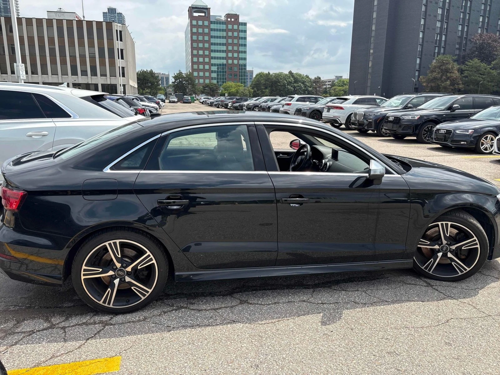 Audi S3 ДИГ.ТАБЛО* KEYLESS* КАМЕРА, снимка 3 - Автомобили и джипове - 55532832