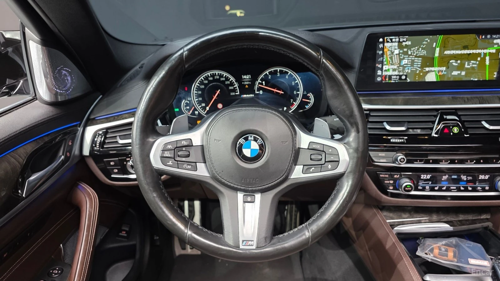 BMW 540 XDRIVE* MSPORT* КОЖА* ОБДУХВ* 360* ПАНО* HEAD UP, снимка 13 - Автомобили и джипове - 55667257