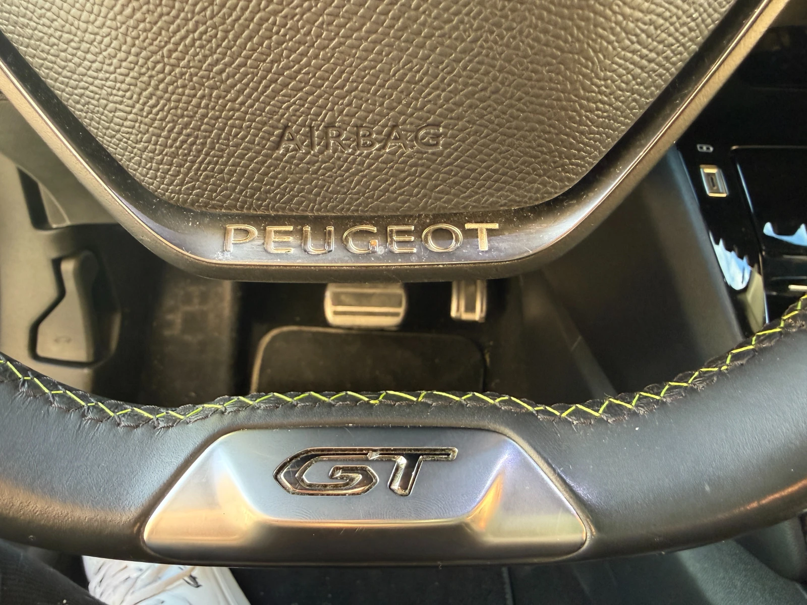 Peugeot 2008 GT PURETECH EAT 8 131, снимка 14 - Автомобили и джипове - 55709725