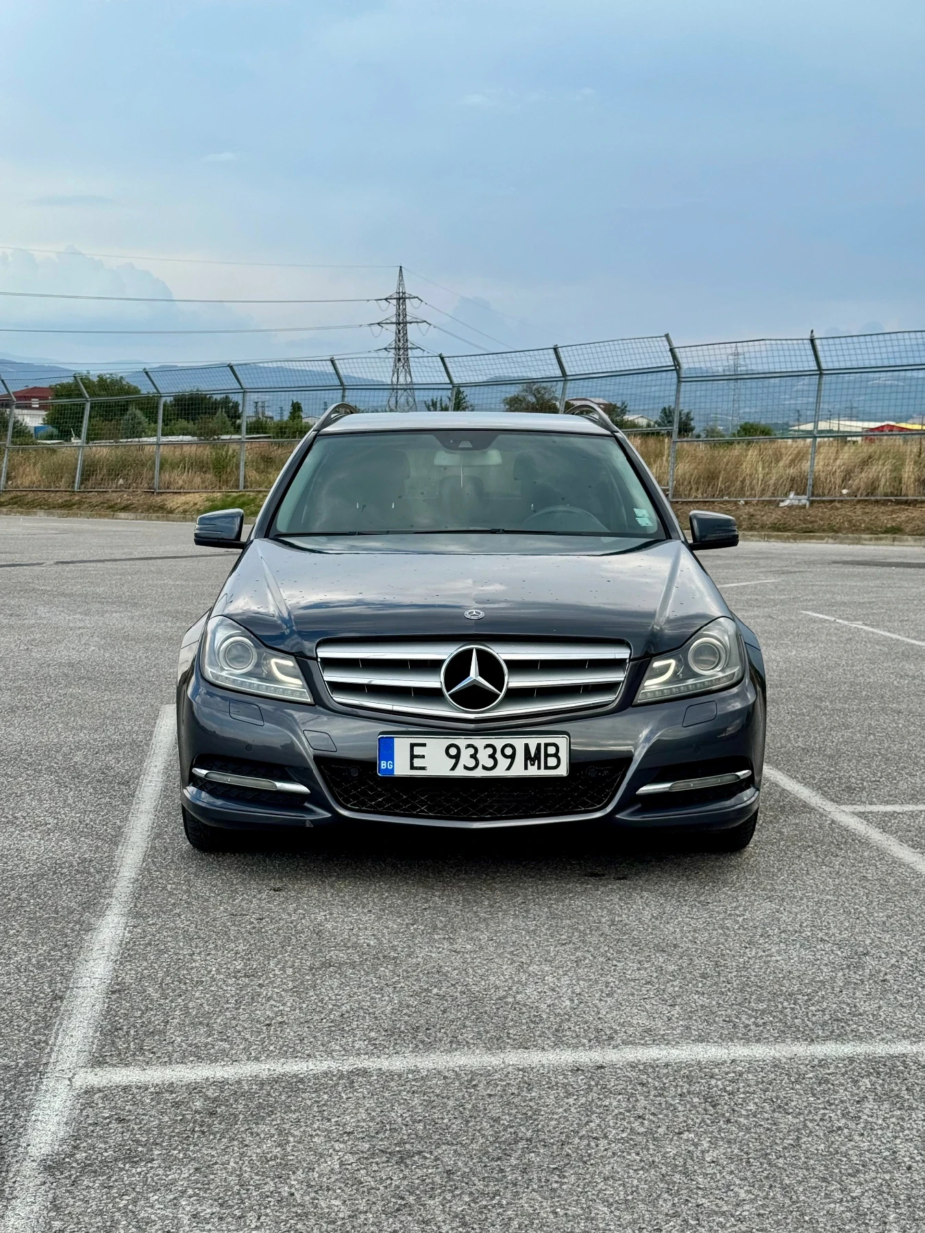Mercedes-Benz C 220 2.2 CDI, снимка 2 - Автомобили и джипове - 55931660