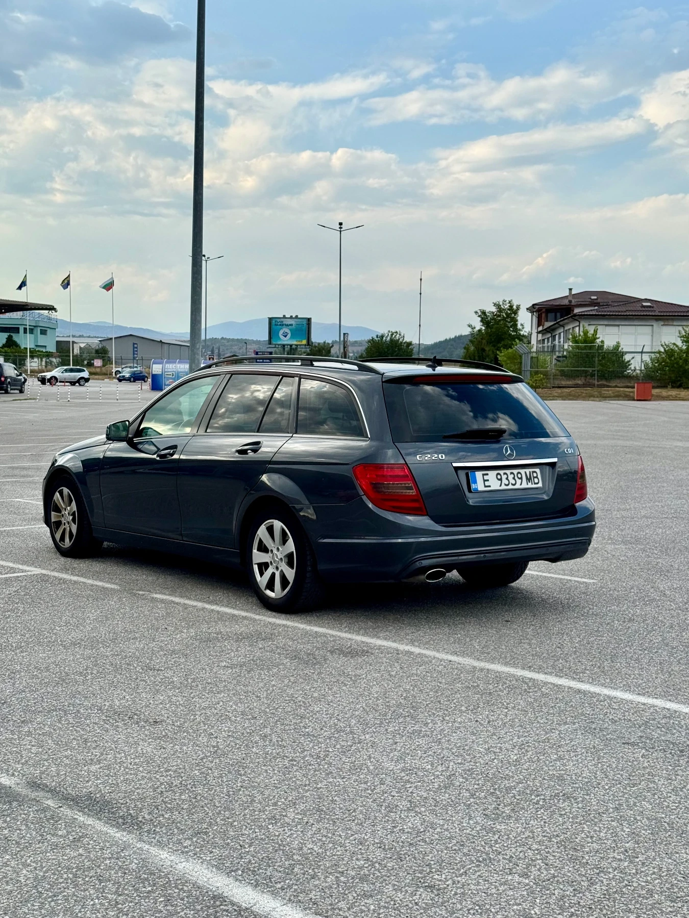 Mercedes-Benz C 220 2.2 CDI, снимка 6 - Автомобили и джипове - 55931660