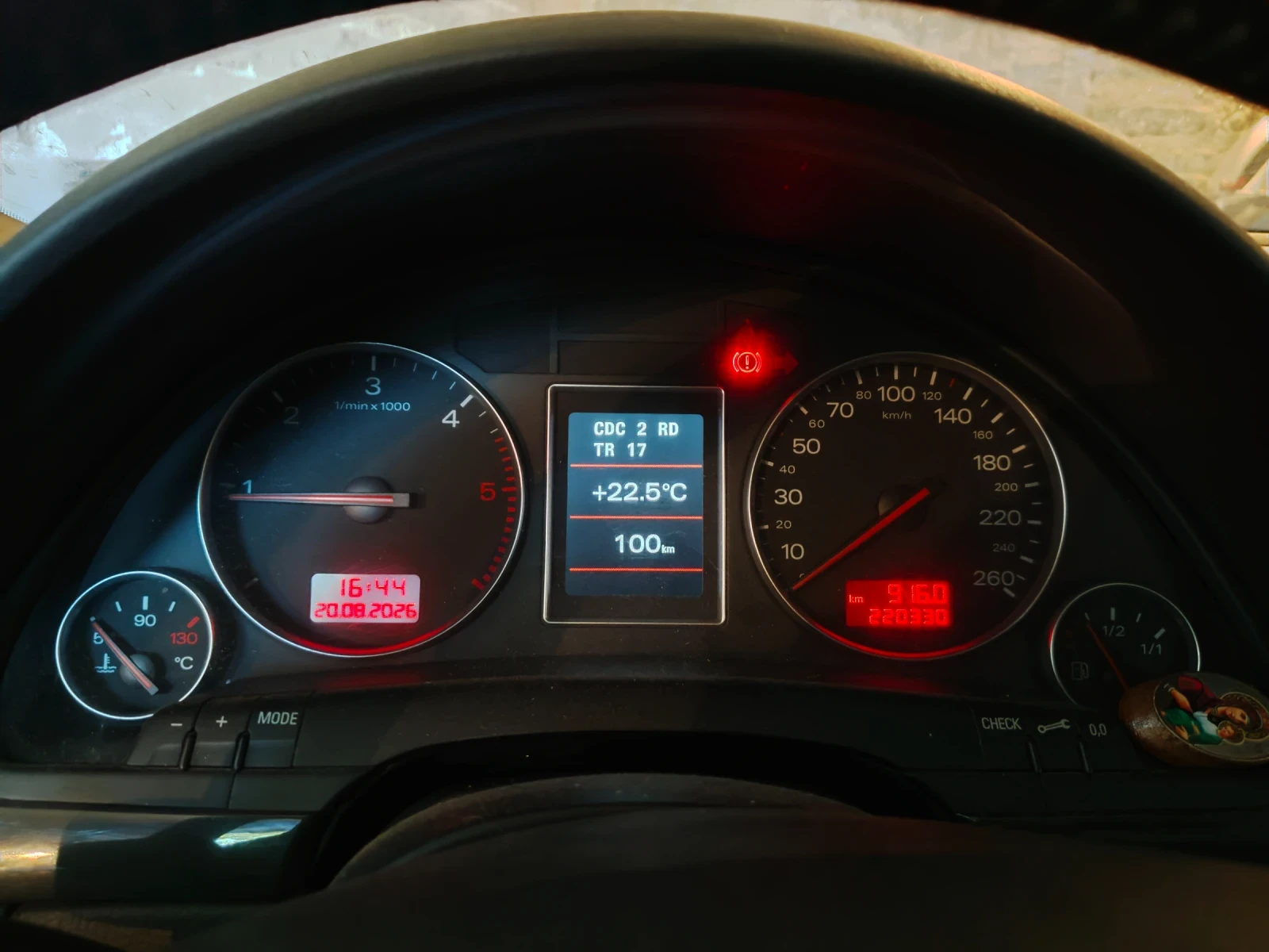 Audi A4 1.9 tdi 4x4, снимка 6 - Автомобили и джипове - 55931897