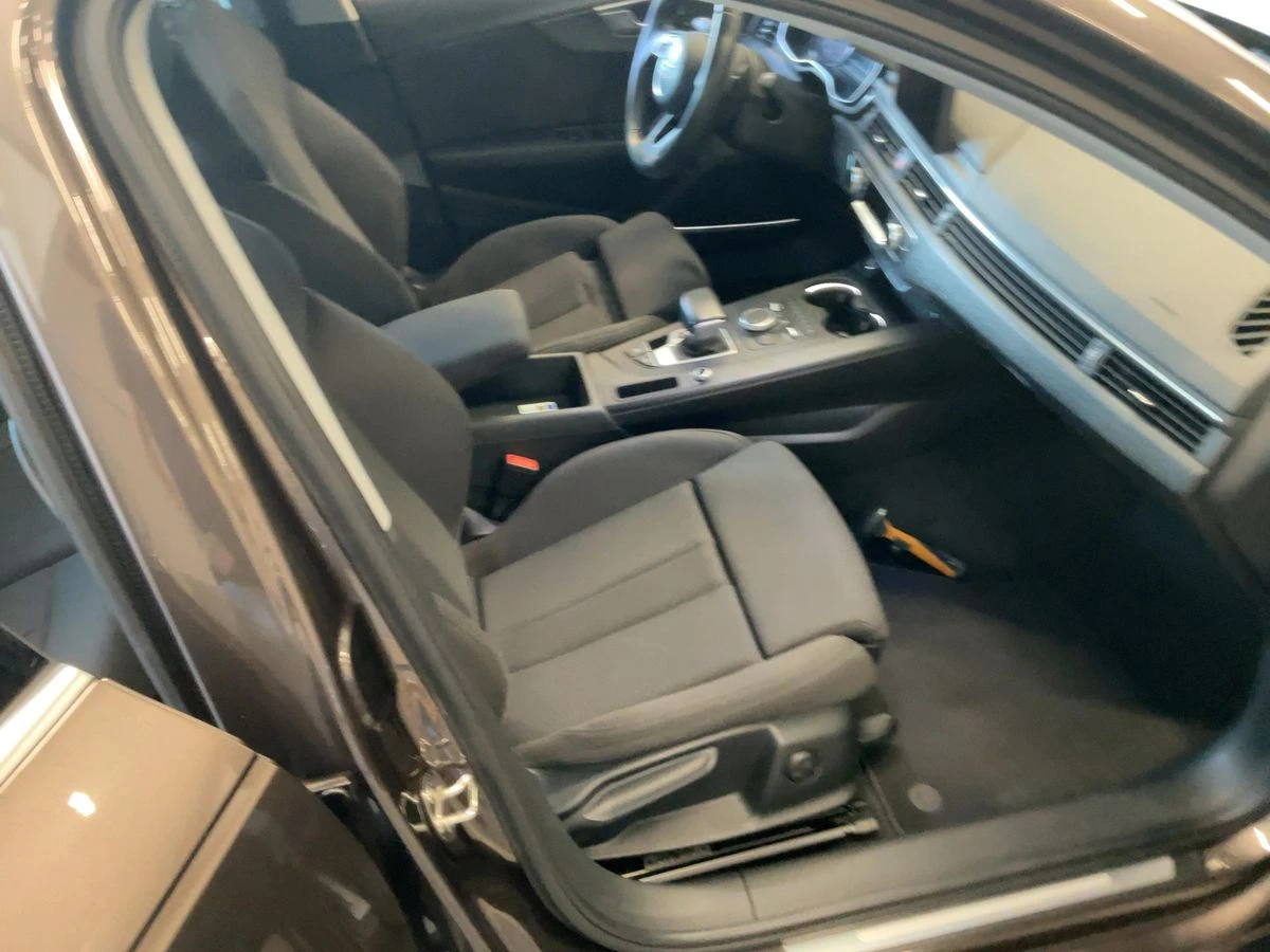 Audi A4  1.4 TFSI ACT Sport, снимка 5 - Автомобили и джипове - 56155875