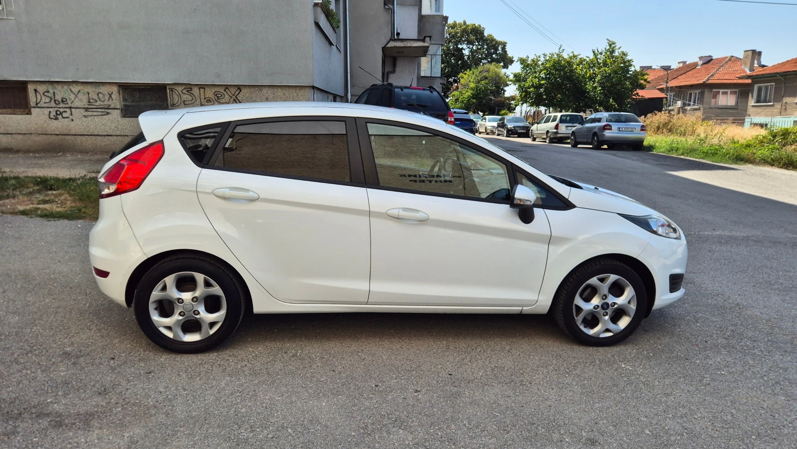 Ford Fiesta 1.0 FACELIFT, снимка 4 - Автомобили и джипове - 56203233