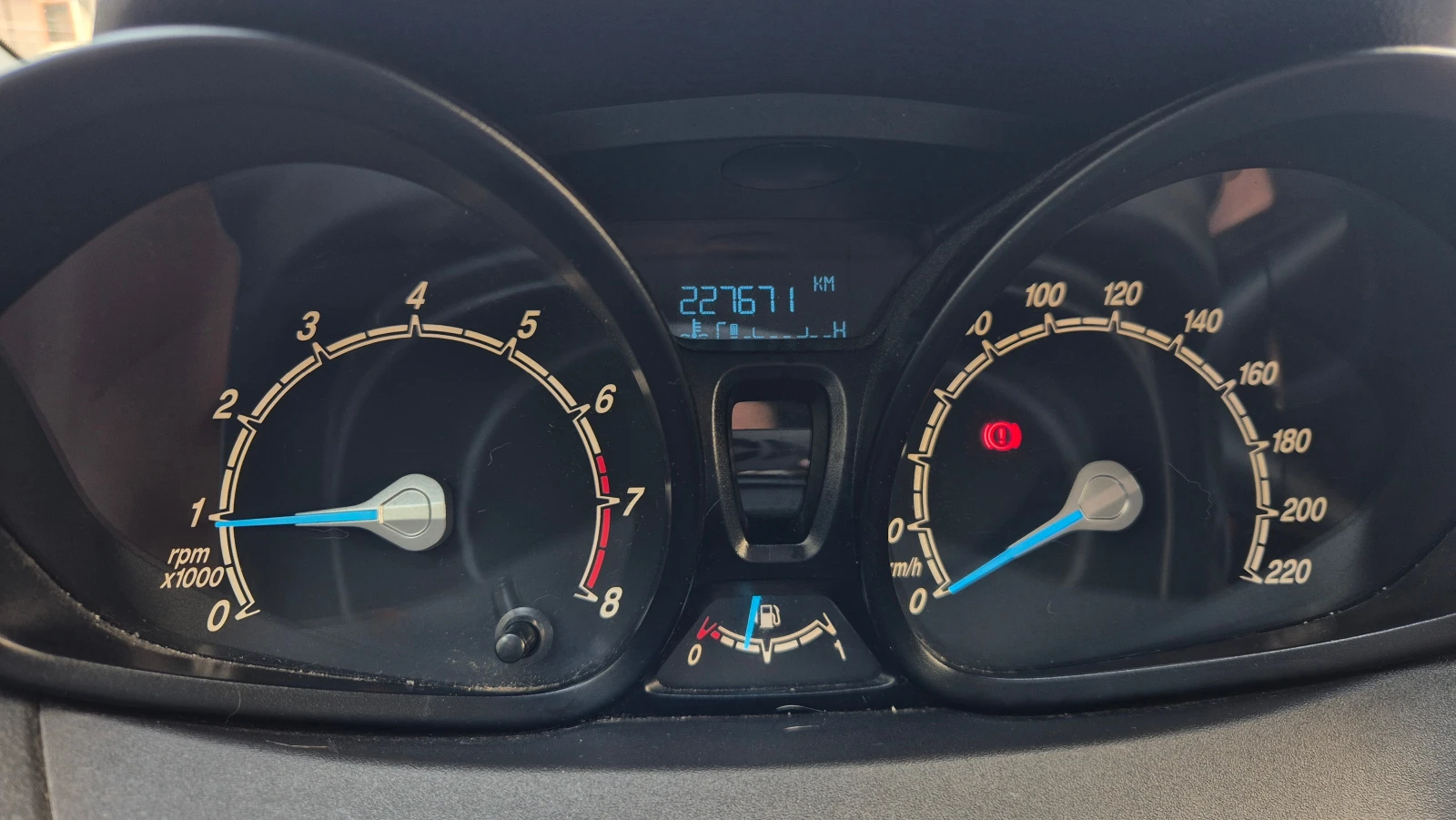 Ford Fiesta 1.0 FACELIFT, снимка 16 - Автомобили и джипове - 56203233