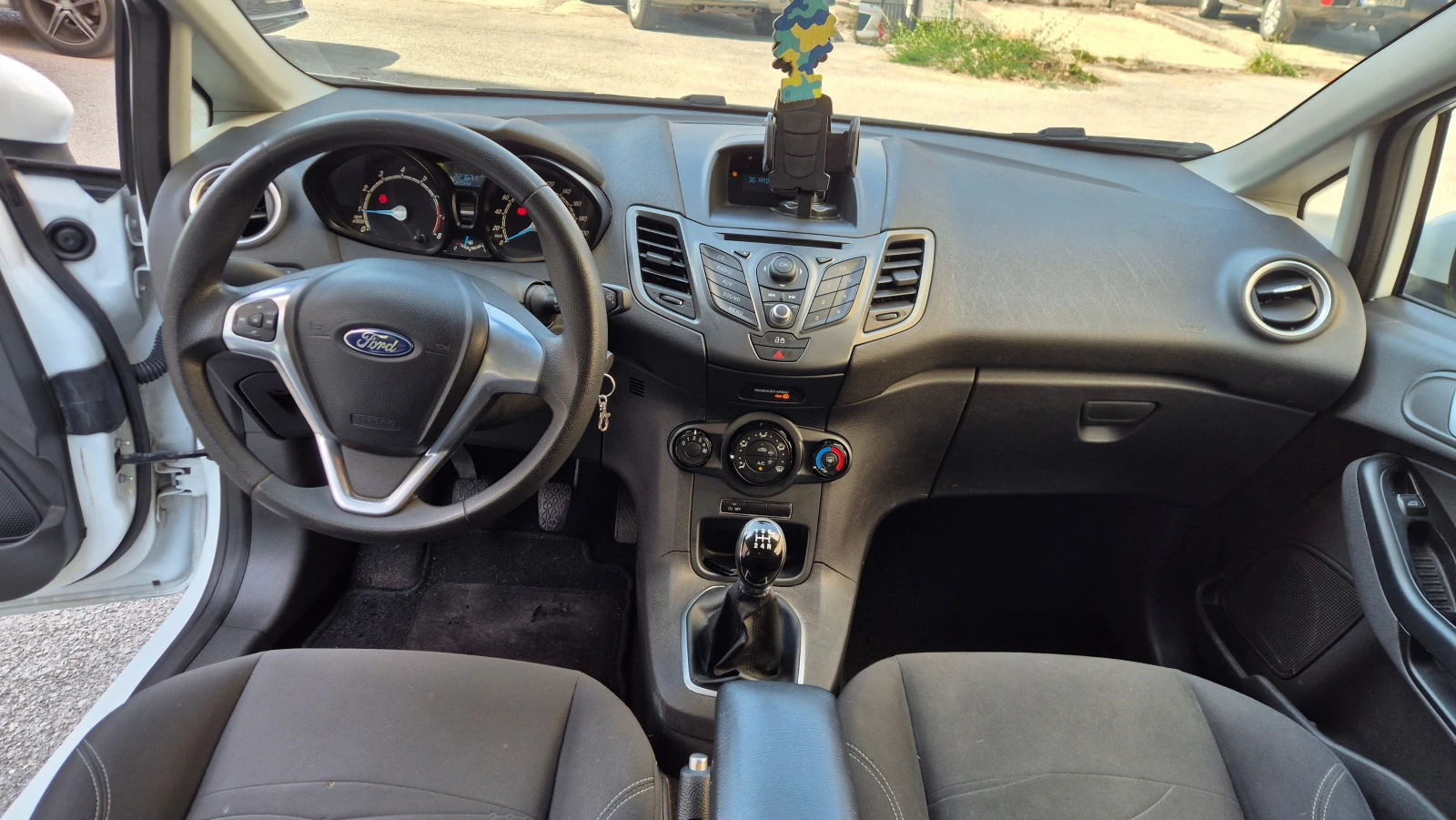 Ford Fiesta 1.0 FACELIFT, снимка 15 - Автомобили и джипове - 56203233