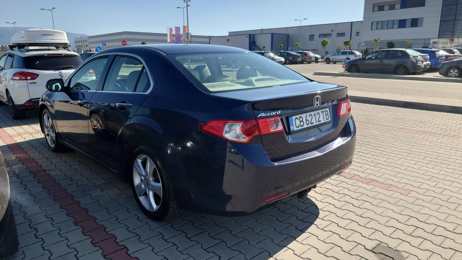 Honda Accord, снимка 4 - Автомобили и джипове - 56382872