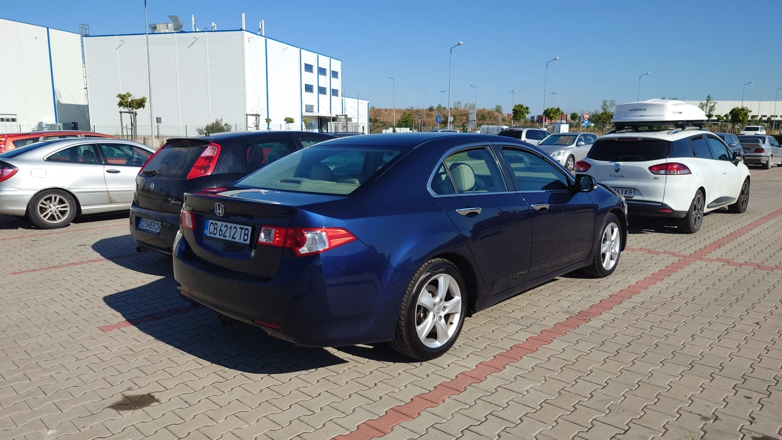 Honda Accord, снимка 3 - Автомобили и джипове - 56382872