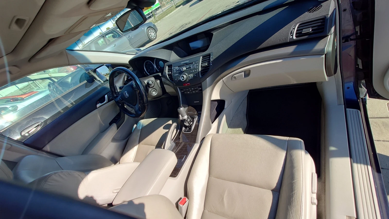 Honda Accord, снимка 9 - Автомобили и джипове - 56382872