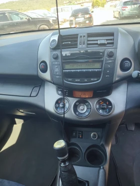 Toyota Rav4 2.2 d4d, снимка 9