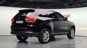 Jeep Grand cherokee SUMMIT* 4X4* 8ZF* DISTRONIC* HARMAN* PANO* ОБДУХ* , снимка 2