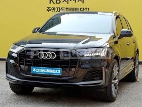 ������ Audi Q7