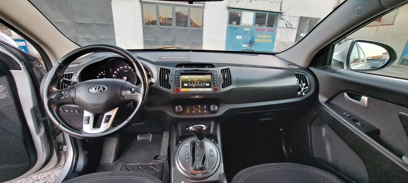 Kia Sportage, снимка 13 - Автомобили и джипове - 48538690