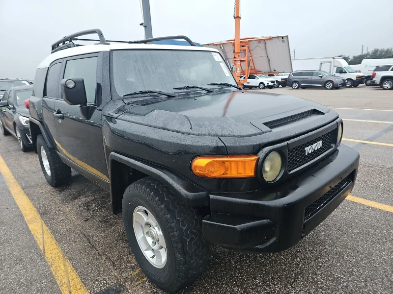 Toyota Fj cruiser, снимка 3 - Автомобили и джипове - 49110689