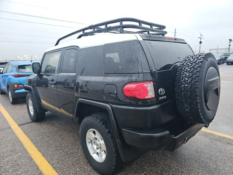 Toyota Fj cruiser, снимка 6 - Автомобили и джипове - 49110689