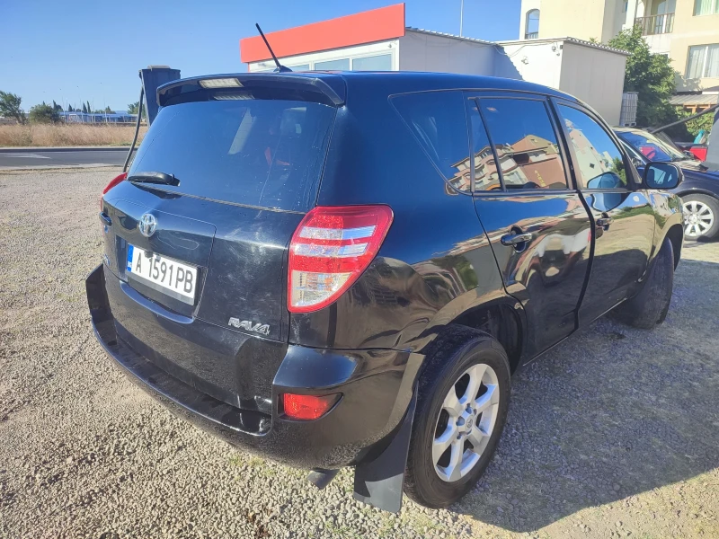 Toyota Rav4 2.2 d4d, снимка 3 - Автомобили и джипове - 51376849