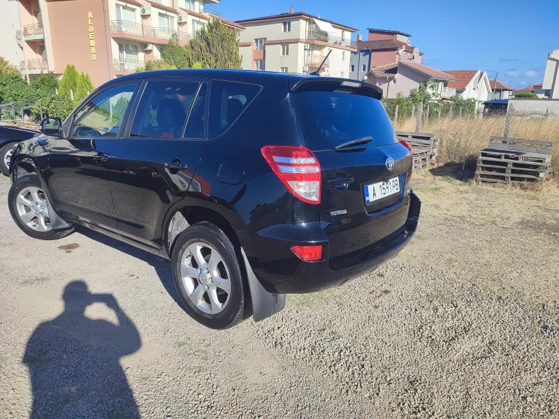 Toyota Rav4 2.2 d4d, снимка 6 - Автомобили и джипове - 51376849
