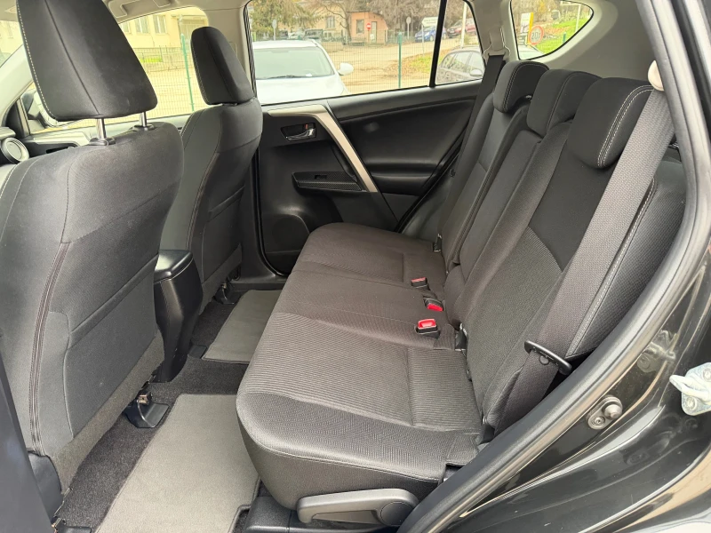 Toyota Rav4 2.0i 152 к.с. 4x4 + Швейцария+ , снимка 13 - Автомобили и джипове - 52647629
