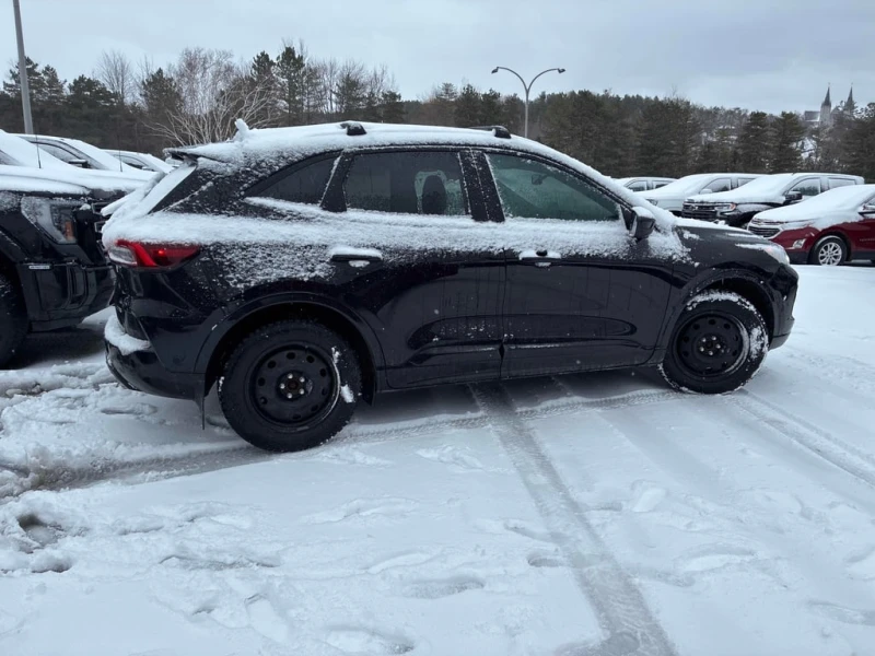 Ford Escape 2023 ST Line Elite * CARFAX * БЕЗ ПЪРВОНАЧАЛНА, снимка 4 - Автомобили и джипове - 52943535