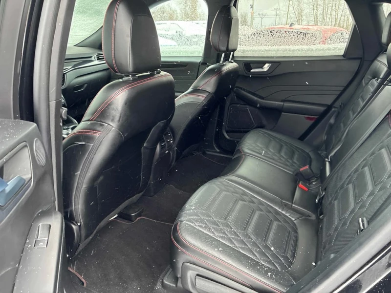 Ford Escape 2023 ST Line Elite * CARFAX * БЕЗ ПЪРВОНАЧАЛНА, снимка 12 - Автомобили и джипове - 52943535