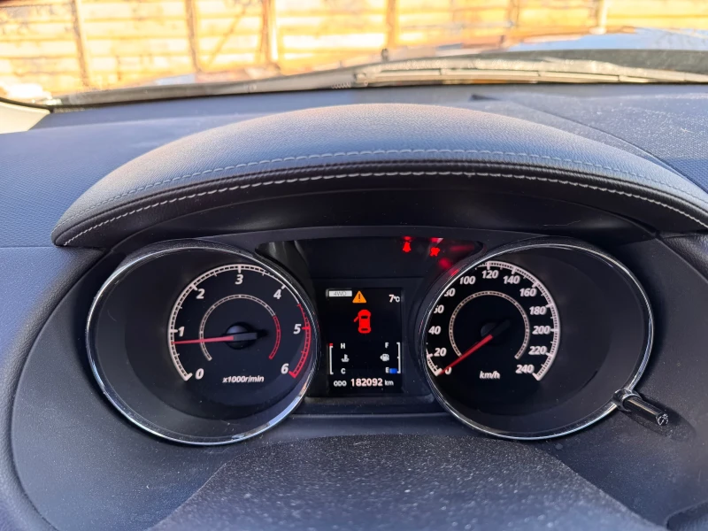 Peugeot 4007 2.2HDI 4x4 на части, снимка 11 - Автомобили и джипове - 53528101