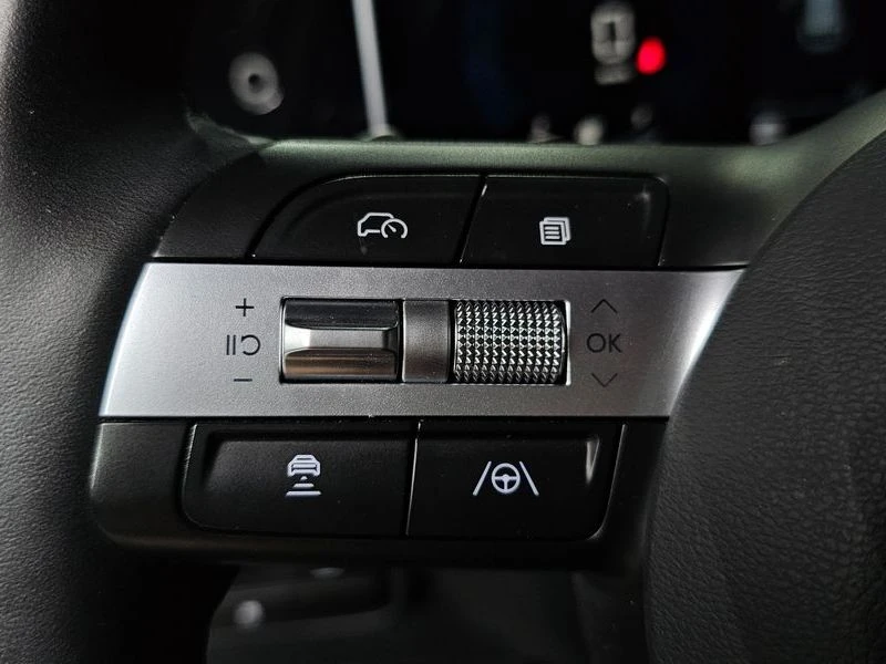 Hyundai Tucson 2.0 Automatic, снимка 10 - Автомобили и джипове - 55658685