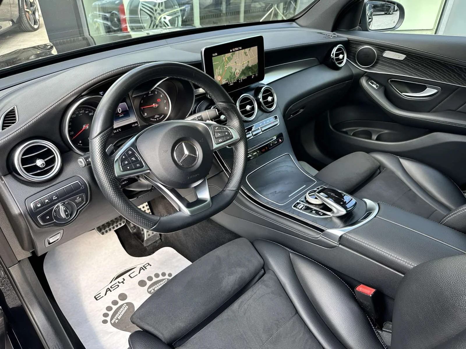 Mercedes-Benz GLC 350 e 4M/ PANO/NAVI - изображение 7