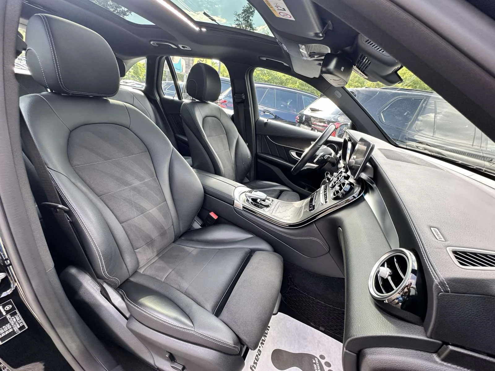 Mercedes-Benz GLC 350 e 4M/ PANO/NAVI - изображение 9