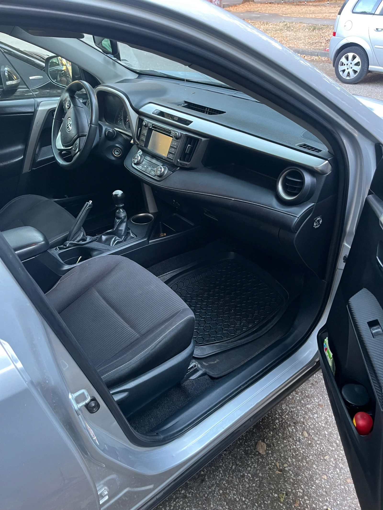 Toyota Rav4 2.2 D4D | Mobile.bg � ����������� 9