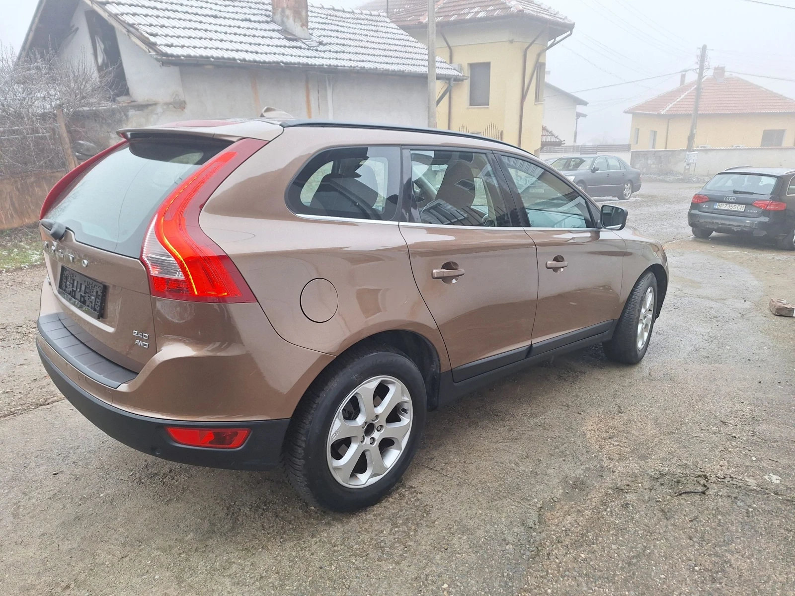 Volvo XC60 2.4 163кс  - изображение 8