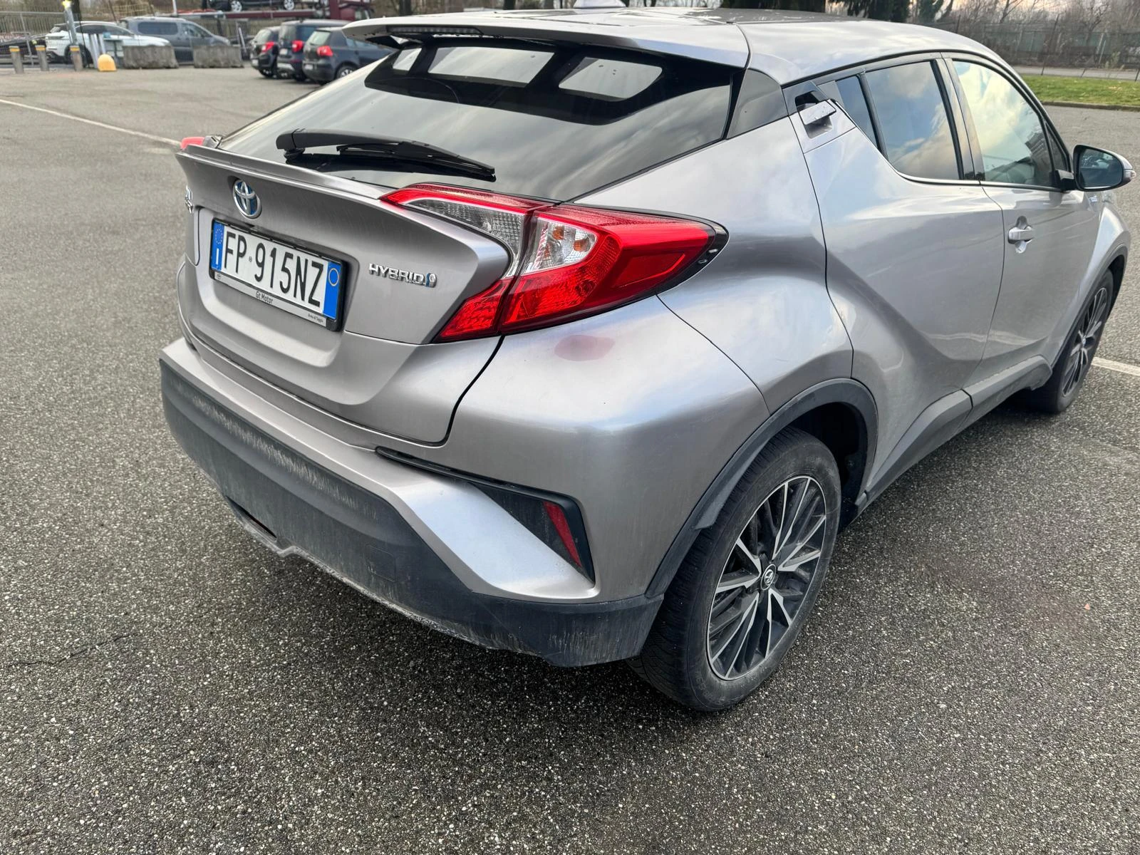 Toyota C-HR 1.8 HYBRID , снимка 15 - Автомобили и джипове - 53687361