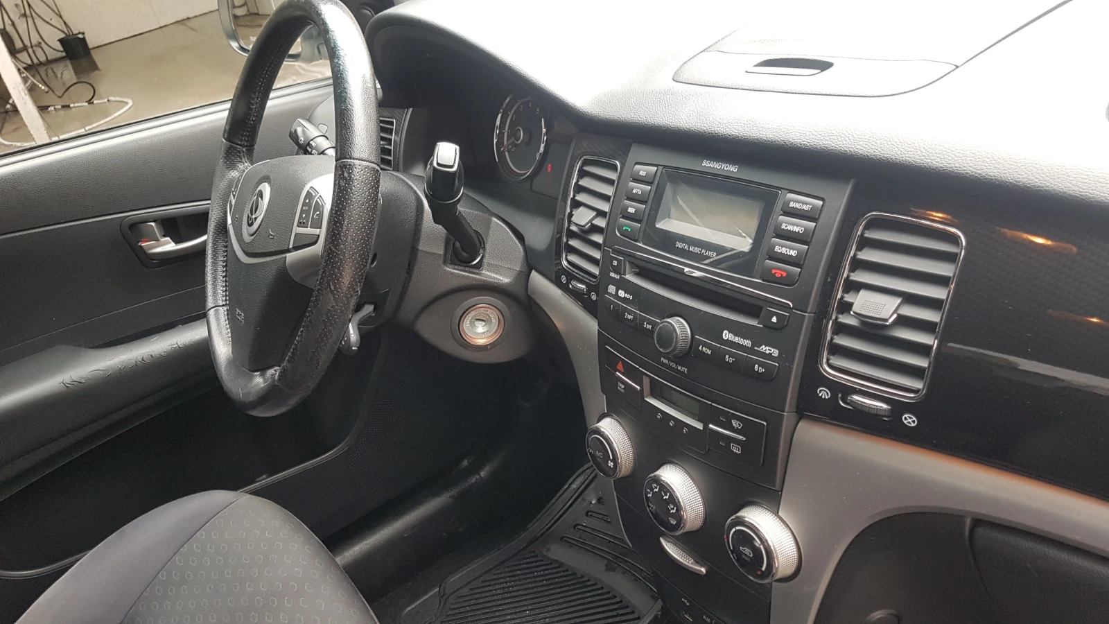 SsangYong Korando 2.0i GAZ KATO -HOB, снимка 13 - Автомобили и джипове - 53904519