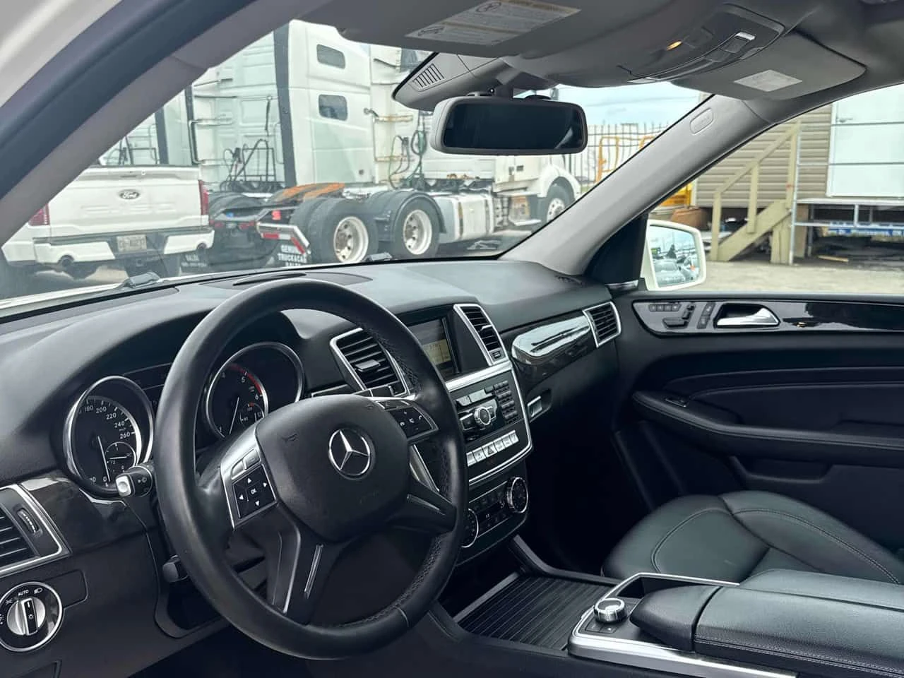 Mercedes-Benz ML 350 * BlueTEC * CARFAX * ЦЕНА ДО БГ, снимка 8 - Автомобили и джипове - 54240032