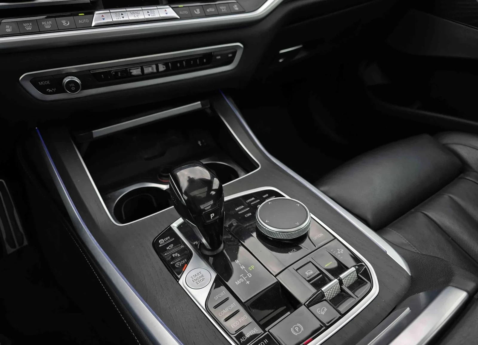 BMW X7 40i  xDrive M-Sport, снимка 8 - Автомобили и джипове - 54733922