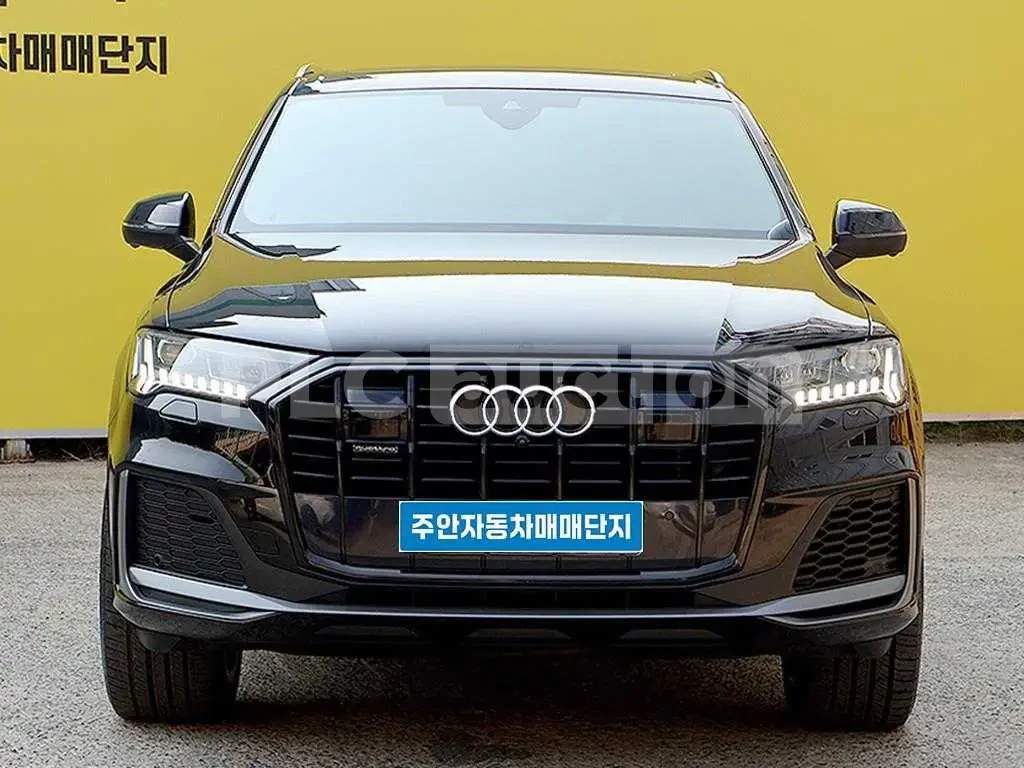 Audi Q7 ОБДУХВАНЕ * ДИСТРОНИК * HEAD-UP * B&O * * , снимка 2 - Автомобили и джипове - 54999456