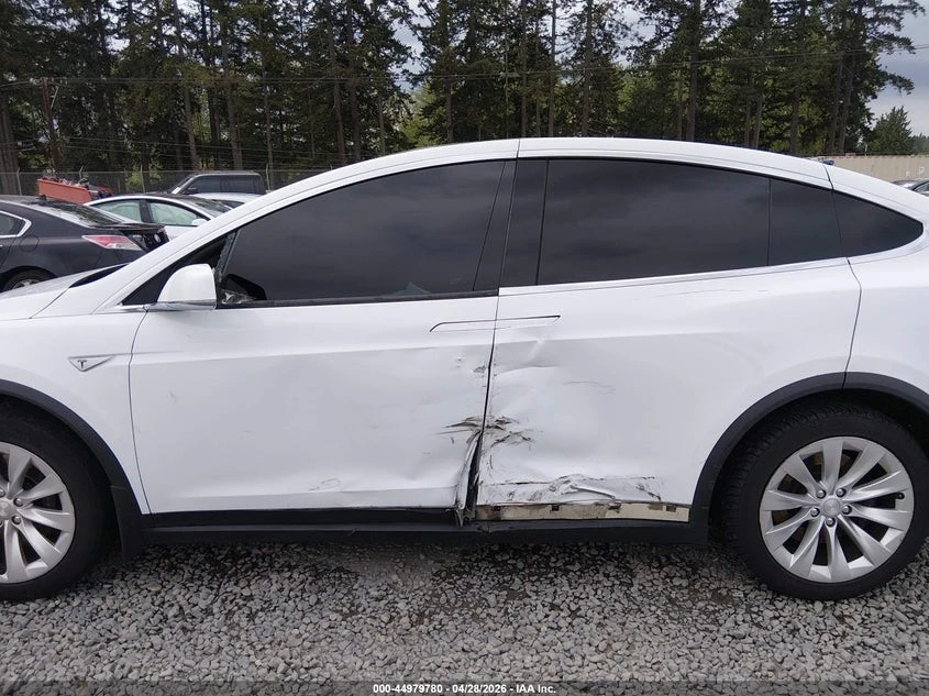 Tesla Model X * D75* KEYLESS* Camera* 360* PANO* , снимка 4 - Автомобили и джипове - 55046236