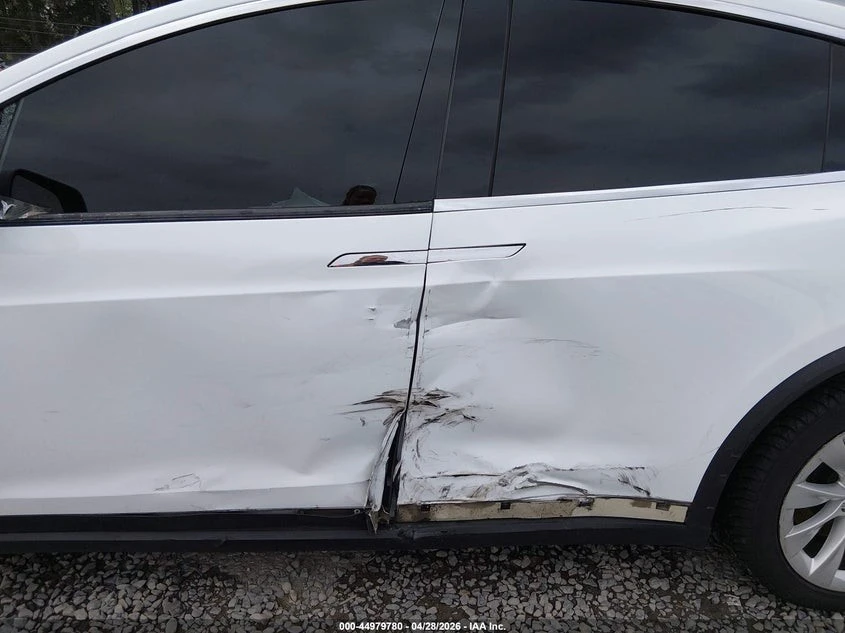 Tesla Model X * D75* KEYLESS* Camera* 360* PANO* , снимка 10 - Автомобили и джипове - 55046236