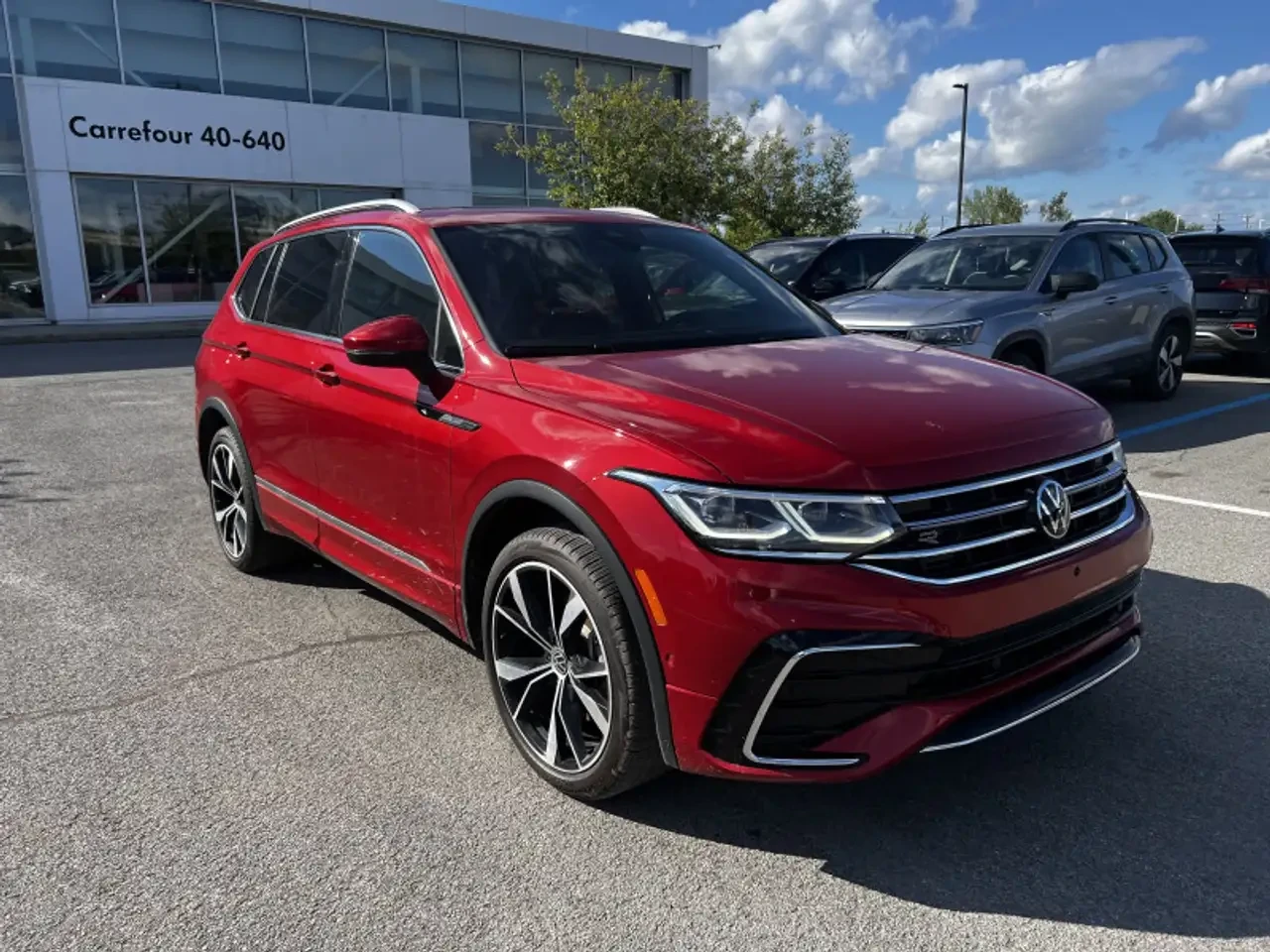 VW Tiguan R-Line Highline* 4Motion* Distr* Обдухване* Pano