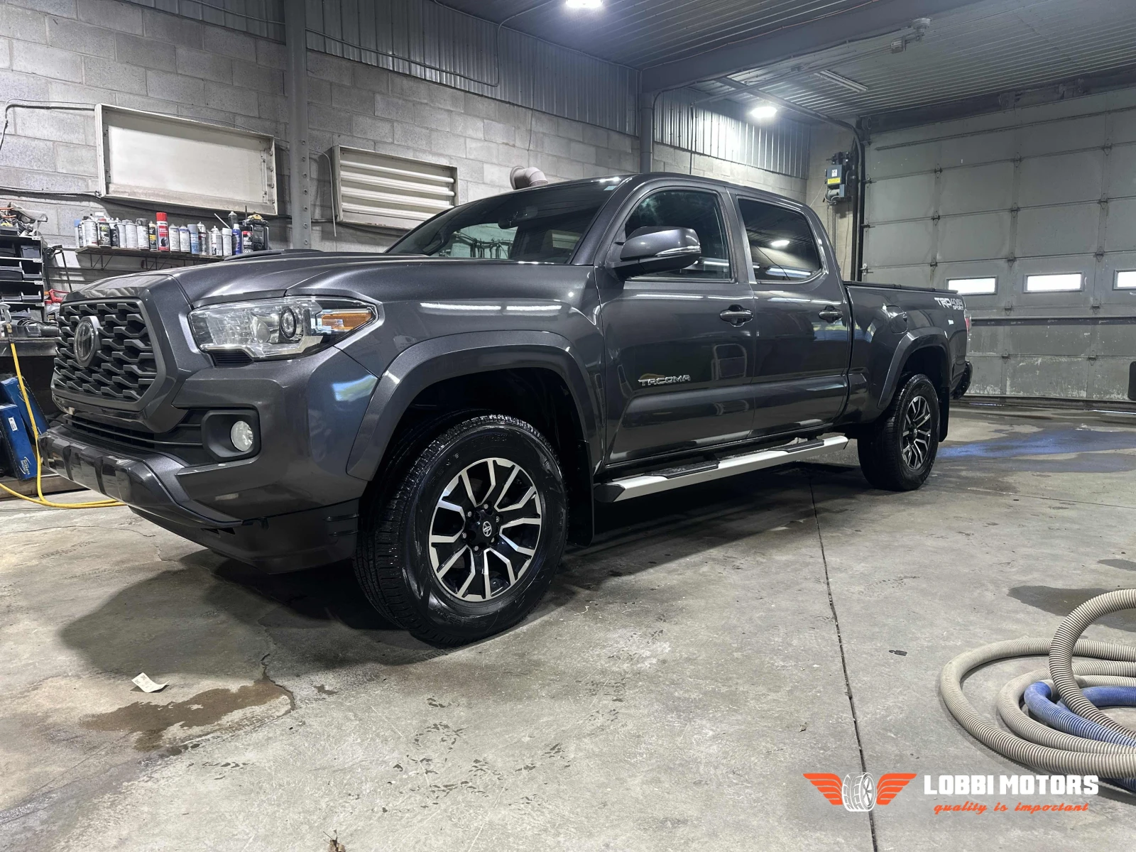 Toyota Tacoma