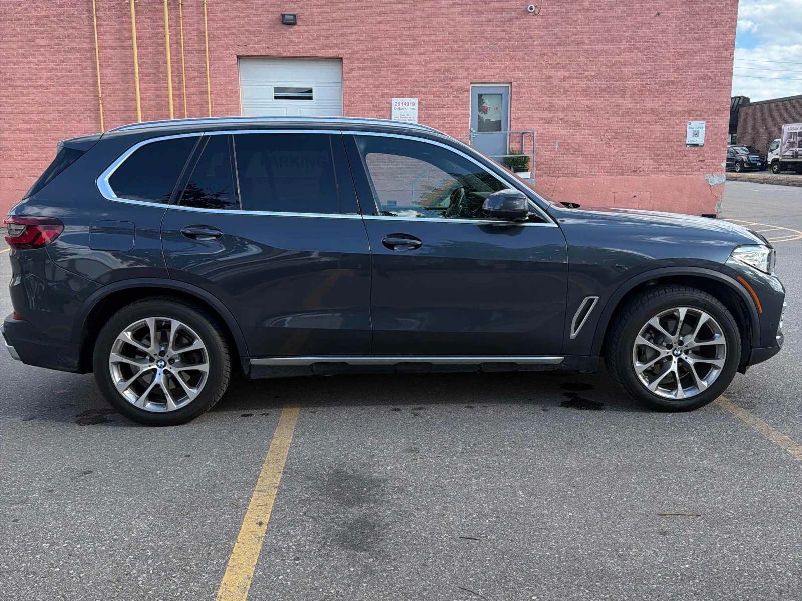 BMW X5 * xDrive40i * CARFAX * БЕЗ ПЪРВОНАЧАЛНА ВНОСКА, снимка 3 - Автомобили и джипове - 56157983