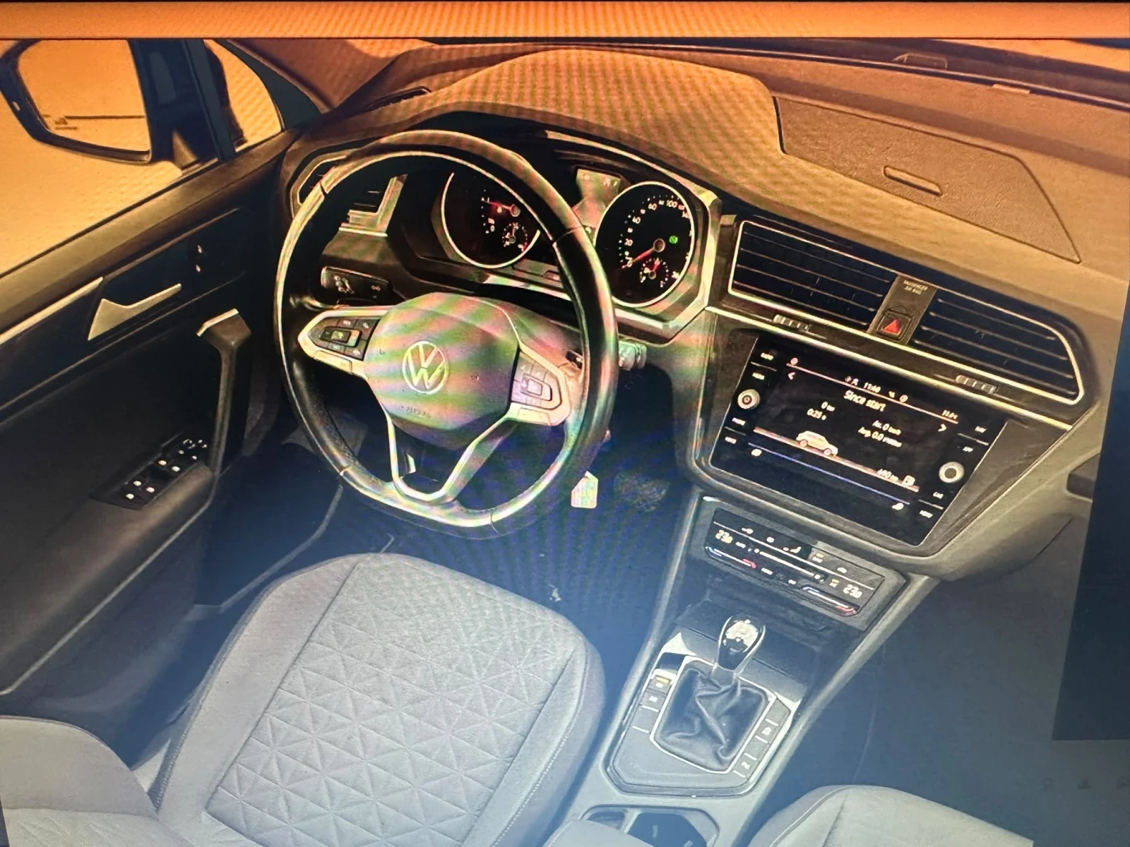 VW Tiguan, снимка 12 - Автомобили и джипове - 56505962